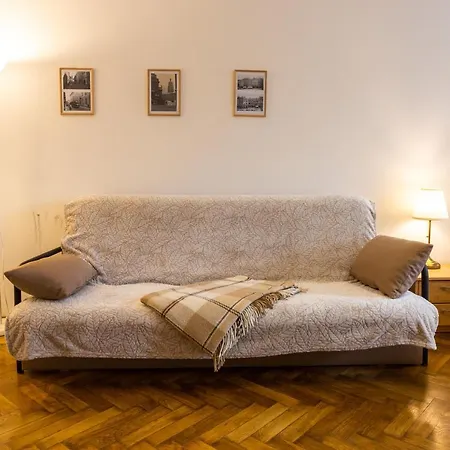 Peaceful On Rynok Square Apartment Lviv