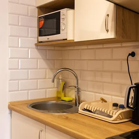 Peaceful On Rynok Square Apartment *