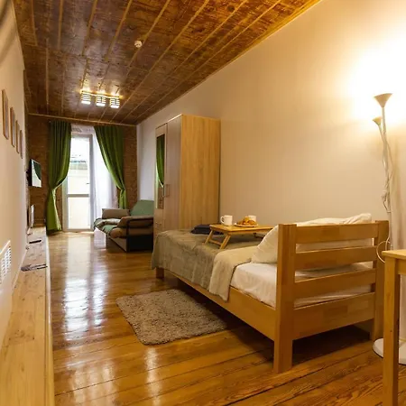 Peaceful On Rynok Square *