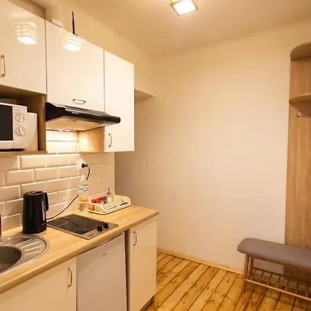 Peaceful On Rynok Square Apartment *