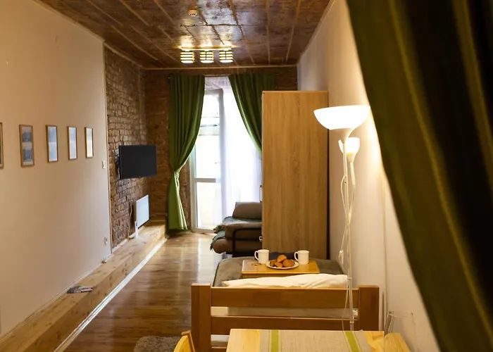 Peaceful On Rynok Square