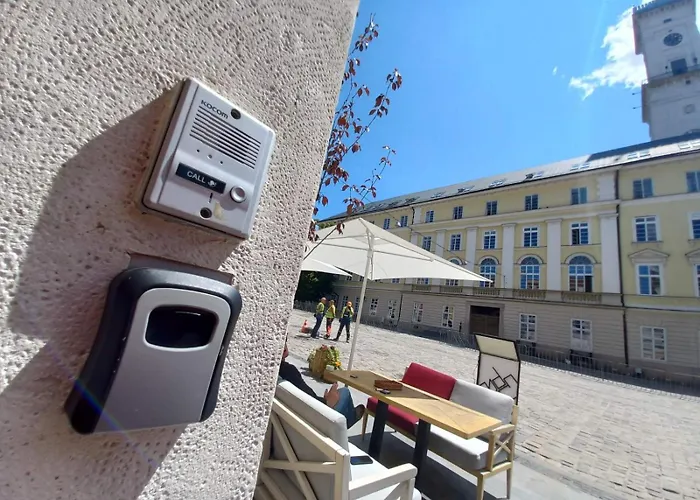 Апартаменты Peaceful On Rynok Square