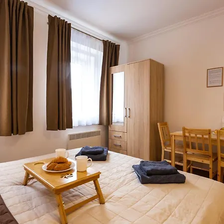 Peaceful On Rynok Square