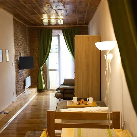 Peaceful On Rynok Square