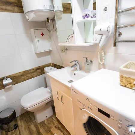 Peaceful On Rynok Square Apartament *